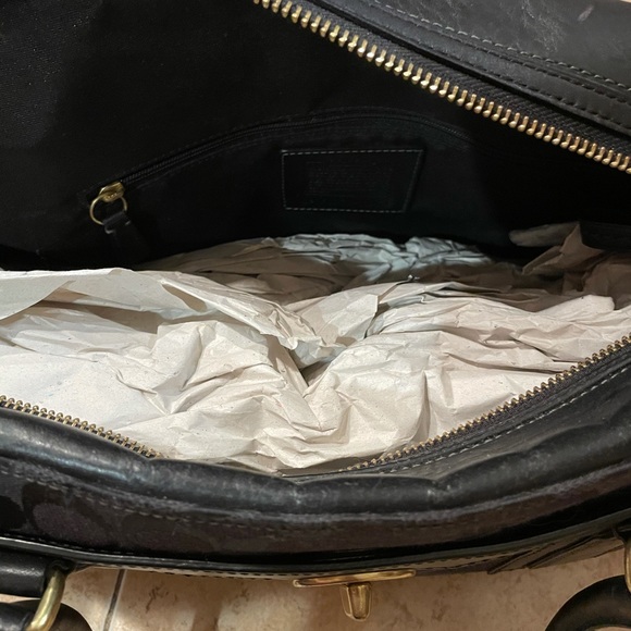 Coach Bag, Black - Picture 5 of 6